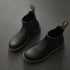 Dr Martens 2976 YELLOW STITCH SMOOTH LEATHER CHELSEA BOOTS Size 6